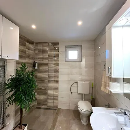 Apartment Sasa *