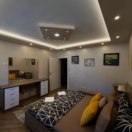 Sasa Баина-Башта