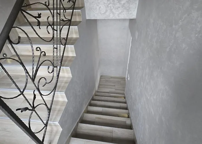 Sasa Баина-Башта