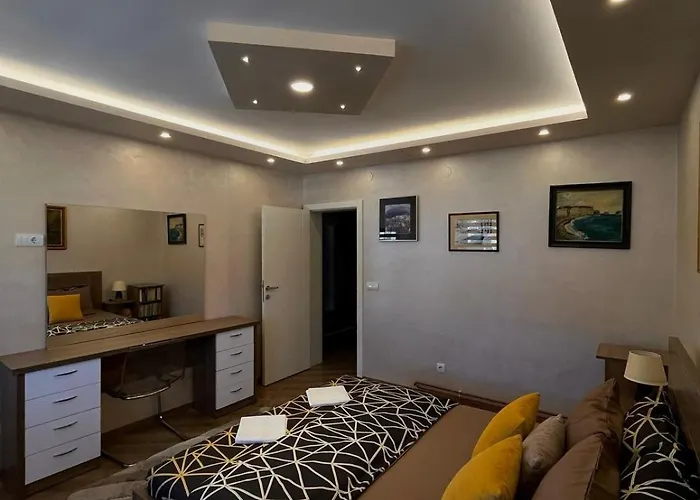 Sasa Баина-Башта